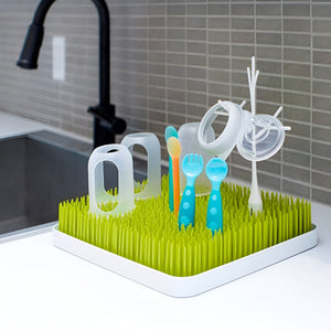 Pruchef - 23.4 cm Plastic Grass Style Baby Bottle Drying Rack with Tray - Green