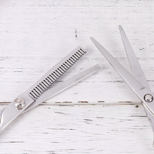 WigWagga - Stainless Steel Pet Grooming Cutting & Thinning Shears with Case - Silver