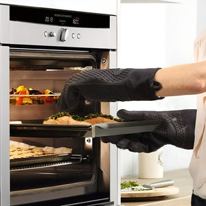 Pruchef - 1 Pair Silicone Heat Resistant BBQ & Braai Gloves with Hanging Loop – Black