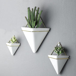 Volamor- Geometric Wall Mounted Flowerpot Hanging Planter with Metal Frame - White